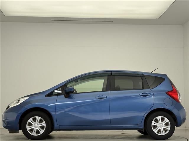 ノート Ｘ　Ｖセレクション＋セーフティ　純正ＳＤナビ　ＣＤ／ＤＶＤ／Ｂｌｕｅｔｏｏｔｈ／ＵＳＢ／ｉＰｏｄ／フルセグ／衝突軽減装置／車線逸脱警報／全方位カメラ／バックカメラ／コーナーセンサー（前後）／純正フロアマット／スペアキー１本（29枚目）