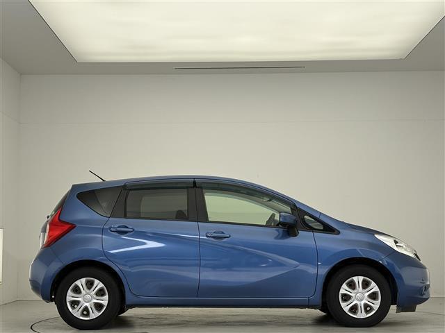 ノート Ｘ　Ｖセレクション＋セーフティ　純正ＳＤナビ　ＣＤ／ＤＶＤ／Ｂｌｕｅｔｏｏｔｈ／ＵＳＢ／ｉＰｏｄ／フルセグ／衝突軽減装置／車線逸脱警報／全方位カメラ／バックカメラ／コーナーセンサー（前後）／純正フロアマット／スペアキー１本（31枚目）