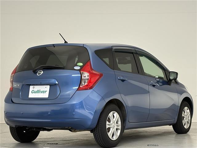 ノート Ｘ　Ｖセレクション＋セーフティ　純正ＳＤナビ　ＣＤ／ＤＶＤ／Ｂｌｕｅｔｏｏｔｈ／ＵＳＢ／ｉＰｏｄ／フルセグ／衝突軽減装置／車線逸脱警報／全方位カメラ／バックカメラ／コーナーセンサー（前後）／純正フロアマット／スペアキー１本（32枚目）