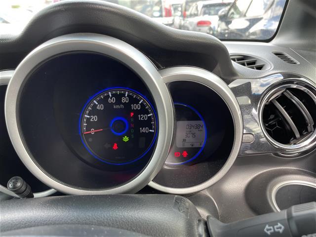 Ｎ－ＢＯＸカスタム Ｇ　ターボＳＳブラックスタイルパッケージ　禁煙車／社外ナビ／バックカメラ／クルーズコントロール／両側電動スライドドア／ＬＥＤヘッドライト／オートライト／ＥＴＣ／ハーフレザーシート／前席シートヒーター／ドライブレコーダー／パドルシフト（7枚目）