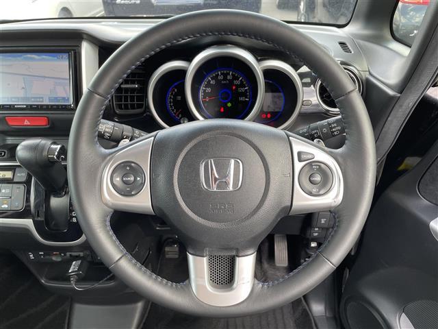 Ｎ－ＢＯＸカスタム Ｇ　ターボＳＳブラックスタイルパッケージ　禁煙車／社外ナビ／バックカメラ／クルーズコントロール／両側電動スライドドア／ＬＥＤヘッドライト／オートライト／ＥＴＣ／ハーフレザーシート／前席シートヒーター／ドライブレコーダー／パドルシフト（8枚目）