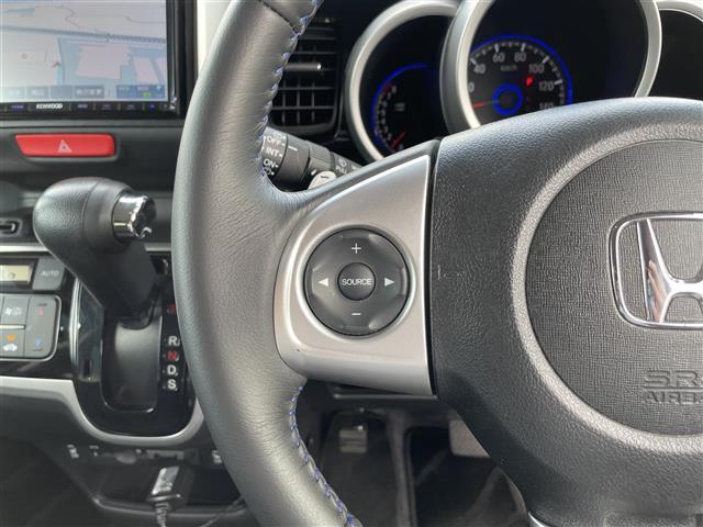 Ｎ－ＢＯＸカスタム Ｇ　ターボＳＳブラックスタイルパッケージ　禁煙車／社外ナビ／バックカメラ／クルーズコントロール／両側電動スライドドア／ＬＥＤヘッドライト／オートライト／ＥＴＣ／ハーフレザーシート／前席シートヒーター／ドライブレコーダー／パドルシフト（9枚目）