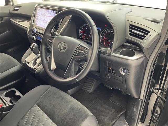 ヴェルファイア ２．５Ｚ　禁煙車／アルパイン１１型ナビ／追従クルーズコントロール／両側パワースライドドア／フリップダウンモニター／バックカメラ／ＥＴＣ／前後ドライブレコーダー／クリアランスソナー／電動パーキングブレーキ（22枚目）