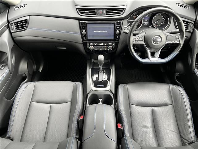 エクストレイル オーテック　禁煙車／純正９インチナビ／レザーシート／全方位カメラ／クリアランスソナー／車線逸脱警報／ＬＥＤヘッドライト／オートハイビーム／全席シートヒーター／ドライブレコーダー／デジタルインナーミラー／ＥＴＣ（2枚目）