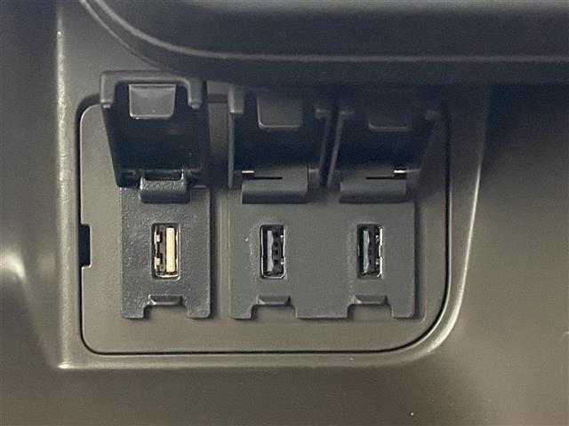 Ｎ－ＢＯＸ Ｌ・ターボコーディネートスタイル　禁煙車／純正９インチナビ／両側パワースライドドア／バックカメラ／追従クルーズコントロール／車線維持支援システム／ＬＥＤ／オートマチックハイビーム／クリアランスソナー／ドライブレコーダー／ＥＴＣ（6枚目）