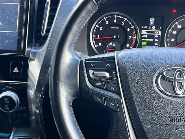 ヴェルファイア ２．５Ｚ　Ａエディション　ゴールデンアイズ　禁煙車／ゴールデンアイズ／純正１０インチナビ／純正フリップダウンモニター／両側パワースライドドア／パワーリアゲート／ＬＥＤヘッドライト／バックカメラ／ハーフレザー／電子パーキング／前後ソナー（11枚目）