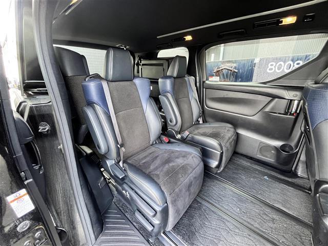 ヴェルファイア ２．５Ｚ　Ａエディション　ゴールデンアイズ　禁煙車／ゴールデンアイズ／純正１０インチナビ／純正フリップダウンモニター／両側パワースライドドア／パワーリアゲート／ＬＥＤヘッドライト／バックカメラ／ハーフレザー／電子パーキング／前後ソナー（23枚目）