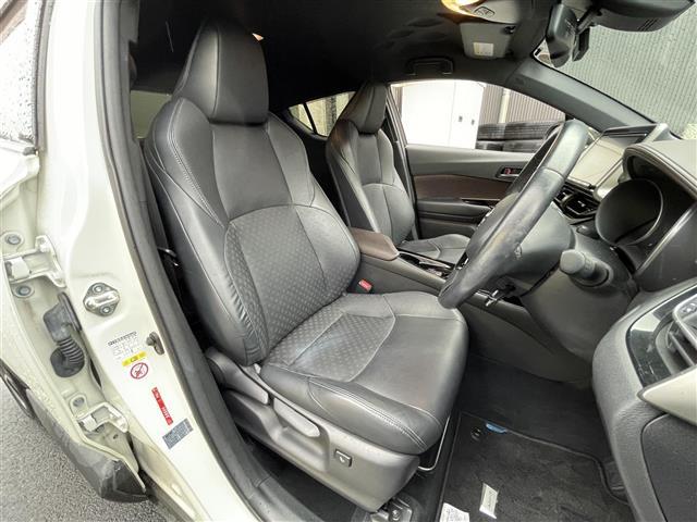 C-HR G 禁煙車/純正9インチナビ/バックカメラ/ETC/レーダークルーズコントロール/レザーシート/シートヒーター/LEDヘッドライト/衝突軽減ブレーキ/ブラインドスポットモニター/純正アルミホイール(20枚目)