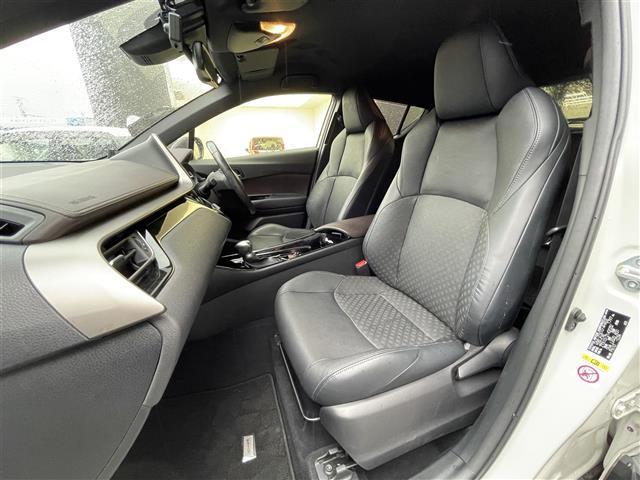 C-HR G 禁煙車/純正9インチナビ/バックカメラ/ETC/レーダークルーズコントロール/レザーシート/シートヒーター/LEDヘッドライト/衝突軽減ブレーキ/ブラインドスポットモニター/純正アルミホイール(22枚目)