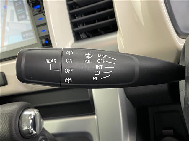 ハスラー J 社外ナビ/バックカメラ/シートヒーター/アイドリングストップ/ステアリングスイッチ/純正15インチアルミホイール/ベンチシート/純正フロアマット/オートライト/ドライブレコーダー/スマートキー(12枚目)