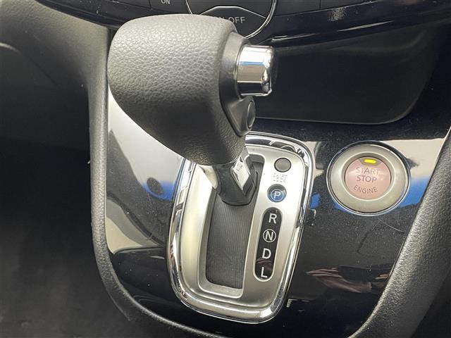 セレナ ハイウェイスターＳ－ＨＶアドバンスドセーフティパック　禁煙車／純正８型ナビ／後席フリップダウンモニター／全方位カメラ／両側電動スライドドア／ビルトインＥＴＣ／衝突被害軽減ブレーキ／スマートキー／ＬＥＤヘッドライト／クリアランスソナー／スマートキー（13枚目）