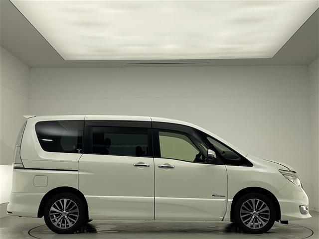 セレナ ハイウェイスターＳ－ＨＶアドバンスドセーフティパック　禁煙車／純正８型ナビ／後席フリップダウンモニター／全方位カメラ／両側電動スライドドア／ビルトインＥＴＣ／衝突被害軽減ブレーキ／スマートキー／ＬＥＤヘッドライト／クリアランスソナー／スマートキー（31枚目）