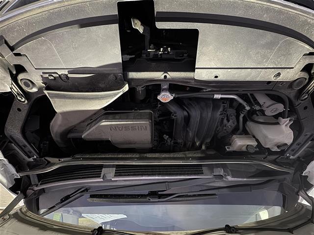 セレナ ハイウェイスターＳ－ＨＶアドバンスドセーフティパック　禁煙車／純正８型ナビ／後席フリップダウンモニター／全方位カメラ／両側電動スライドドア／ビルトインＥＴＣ／衝突被害軽減ブレーキ／スマートキー／ＬＥＤヘッドライト／クリアランスソナー／スマートキー（33枚目）