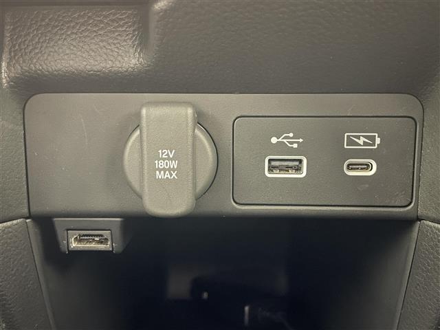 ステップワゴン ｅ：ＨＥＶスパーダ　９インチ純正メモリナビ／全方位カメラ／両側パワースライドドア／シートヒーター　／Ｂｌｕｅｔｏｏｔｈ／ＣＤ／ＤＶＤ／ＵＳＢ／ＨＤＭＩ／ＡｐｐｌｅＣａｒＰｌａｙ／Ａｎｄｒｏｉｄ　Ａｕｔｏ／フルセグ（19枚目）