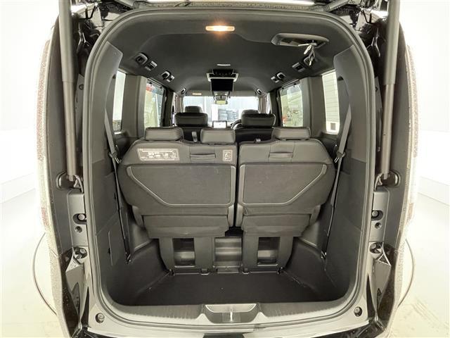 ステップワゴン ｅ：ＨＥＶスパーダ　９インチ純正メモリナビ／全方位カメラ／両側パワースライドドア／シートヒーター　／Ｂｌｕｅｔｏｏｔｈ／ＣＤ／ＤＶＤ／ＵＳＢ／ＨＤＭＩ／ＡｐｐｌｅＣａｒＰｌａｙ／Ａｎｄｒｏｉｄ　Ａｕｔｏ／フルセグ（28枚目）