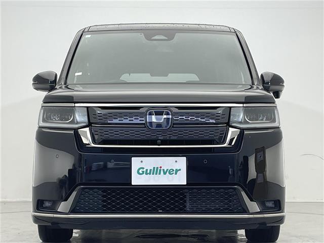 ステップワゴン ｅ：ＨＥＶスパーダ　９インチ純正メモリナビ／全方位カメラ／両側パワースライドドア／シートヒーター　／Ｂｌｕｅｔｏｏｔｈ／ＣＤ／ＤＶＤ／ＵＳＢ／ＨＤＭＩ／ＡｐｐｌｅＣａｒＰｌａｙ／Ａｎｄｒｏｉｄ　Ａｕｔｏ／フルセグ（32枚目）