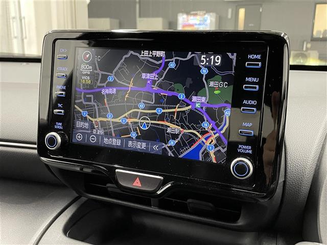 ヤリスクロス ハイブリッド　ＧＲスポーツ　純正８インチナビ／バックカメラ／ＥＴＣ２．０／前後ドラレコ／ブラインドスポットモニター／ＬＥＤヘッドライト／クリアランスソナー／ハーフレザーシート／自動防塵インナーミラー／アルミペダル（3枚目）