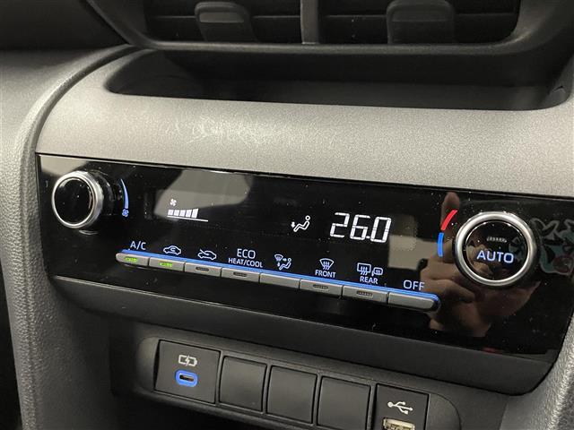 ヤリスクロス ハイブリッド　ＧＲスポーツ　純正８インチナビ／バックカメラ／ＥＴＣ２．０／前後ドラレコ／ブラインドスポットモニター／ＬＥＤヘッドライト／クリアランスソナー／ハーフレザーシート／自動防塵インナーミラー／アルミペダル（15枚目）