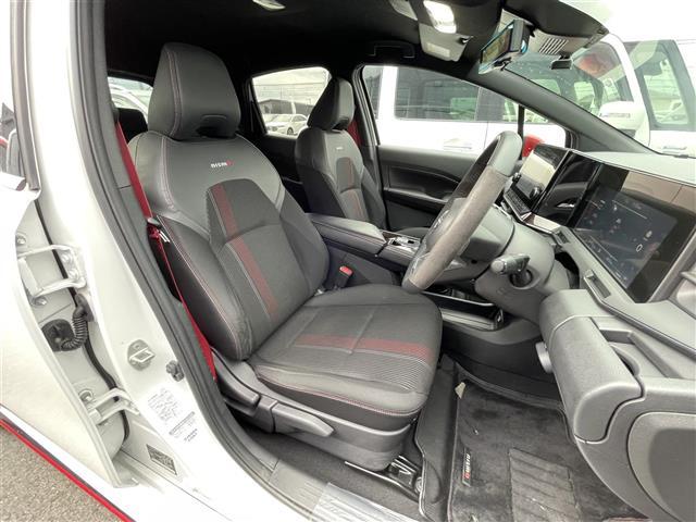 オーラ ニスモ 禁煙車/純正ナビ/全方位カメラ/前方ドラレコ/コーナーセンサー/プロパイロット/デジタルインナーミラー/アイドリングストップ/衝突軽減装置/電動パーキングブレーキ/オートハイビーム/ハーフレザーシート(18枚目)