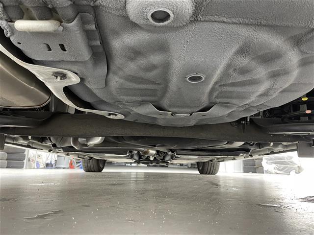 オーラ ニスモ 禁煙車/純正ナビ/全方位カメラ/前方ドラレコ/コーナーセンサー/プロパイロット/デジタルインナーミラー/アイドリングストップ/衝突軽減装置/電動パーキングブレーキ/オートハイビーム/ハーフレザーシート(35枚目)