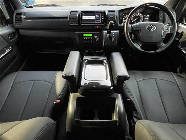 ハイエースバン スーパーGL ダーク プライムII 純正ナビ/全方位カメラ/両側パワースライドドア/モデリスタエアロ/前後ドライブレコーダー/クリアランスソナー/デジタルインナーミラー/ハーフレザーシート/プッシュスタート/ETC2.0/LEDライト(2枚目)