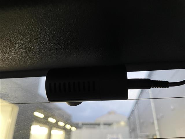 ハイエースバン スーパーGL ダーク プライムII 純正ナビ/全方位カメラ/両側パワースライドドア/モデリスタエアロ/前後ドライブレコーダー/クリアランスソナー/デジタルインナーミラー/ハーフレザーシート/プッシュスタート/ETC2.0/LEDライト(6枚目)