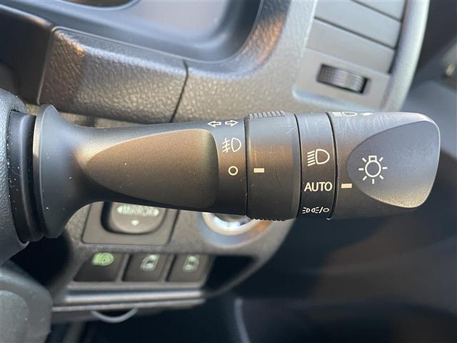 ハイエースバン スーパーGL ダーク プライムII 純正ナビ/全方位カメラ/両側パワースライドドア/モデリスタエアロ/前後ドライブレコーダー/クリアランスソナー/デジタルインナーミラー/ハーフレザーシート/プッシュスタート/ETC2.0/LEDライト(20枚目)