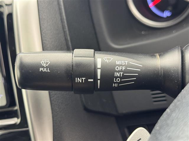 マークＸ ２５０Ｓ　禁煙車／純正ナビ／フルセグテレビ／バックカメラ／セーフティセンス／ＥＴＣ／ＬＥＤライト／パワーシート／シートヒーター／コーナーセンサー／ドライブレコーダー／プッシュスタート／スマートキー（15枚目）