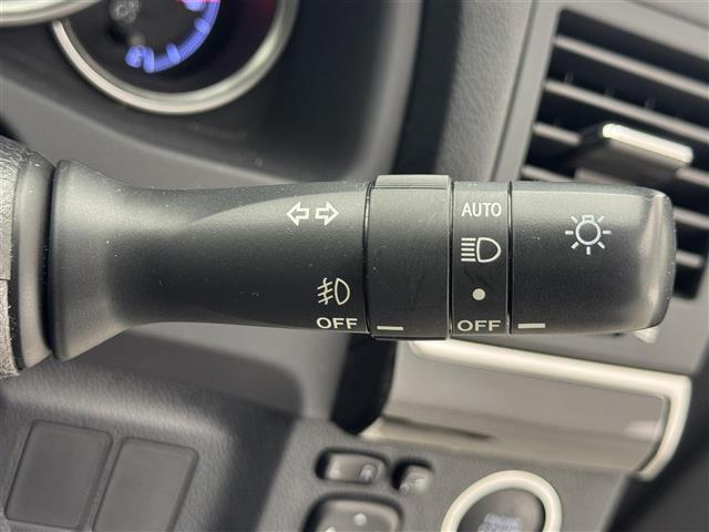 マークＸ ２５０Ｓ　禁煙車／純正ナビ／フルセグテレビ／バックカメラ／セーフティセンス／ＥＴＣ／ＬＥＤライト／パワーシート／シートヒーター／コーナーセンサー／ドライブレコーダー／プッシュスタート／スマートキー（16枚目）