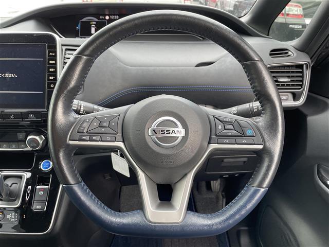 セレナ e-パワー オーテック スポーツスペック 禁煙車/純正10型ナビ/プロパイロット/クリアランスソナー/追従クルーズコントロール/ETC/全方位カメラ/両側パワースライドドア/ブラインドスポットモニター/デジタルインナーミラー/LED(8枚目)