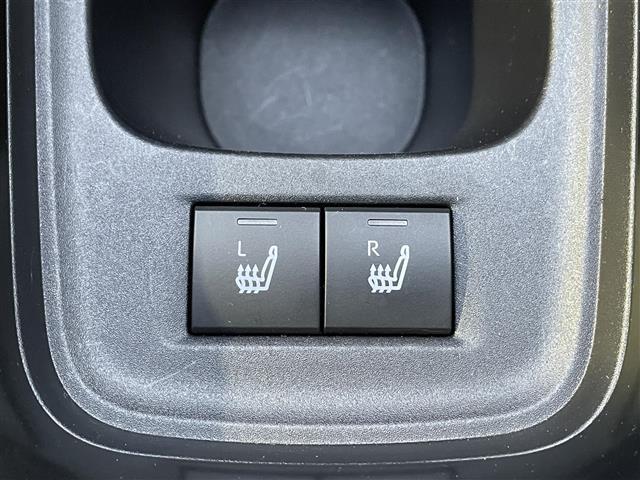 アクア Ｚ　純正１０．５型ナビ／パノラミックビューモニター／ビルトインＥＴＣ／セーフティセンス／パーキングサポートブレーキ／ＬＥＤヘッドライト／Ｄ席パワーシート／ブラインドスポットモニター／ハーフレザーシート（11枚目）