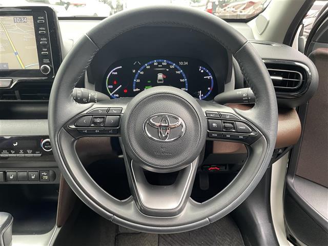 ヤリスクロス ハイブリッドＺ　禁煙車／純正８インチナビ／バックカメラ／ＥＴＣ／前後ドラレコ／ブラインドスポットモニター／シートヒーター／パワーシート／ハーフレザーシート／ＬＥＤヘッドライト／追従クルーズコントロール（10枚目）