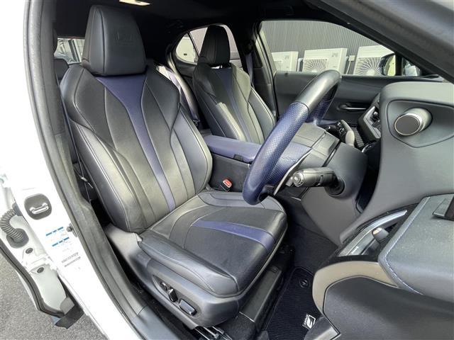 ＵＸ ＵＸ２５０ｈ　Ｆスポーツ　スタイルブルー　純正ナビ／パノラミックビューモニター／サンルーフ／ブラインドスポットモニター／パーキングサポートブレーキ／セーフティセンスプラス／フルブラックドアミラー／ヘッドアップディスプレイ／パワーシート（25枚目）