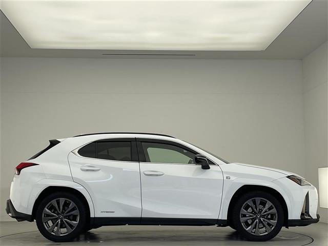 ＵＸ ＵＸ２５０ｈ　Ｆスポーツ　スタイルブルー　純正ナビ／パノラミックビューモニター／サンルーフ／ブラインドスポットモニター／パーキングサポートブレーキ／セーフティセンスプラス／フルブラックドアミラー／ヘッドアップディスプレイ／パワーシート（39枚目）