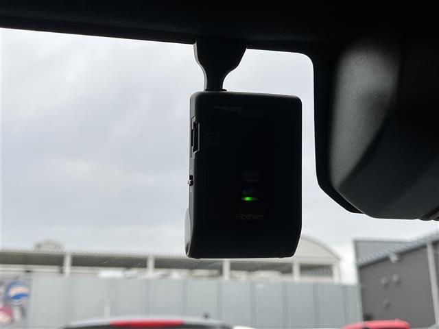 Ｎ－ＶＡＮ＋スタイル ＋ＳＴＹＬＥ　ＦＵＮ　ターボ　純正ナビ／両側スライドドア／バックカメラ／追従クルーズコントロール／ＬＥＤヘッドライト／オートマチックハイビーム／ドライブレコーダー／ビルトインＥＴＣ／プッシュスタート／スマートキー（6枚目）