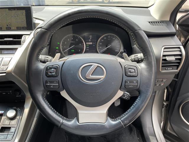 ＮＸ ＮＸ３００ｈ　バージョンＬ　純正ナビ　バックカメラ　サイドカメラ　前方ドライブレコーダー　パワーシート　シートヒーター　シートクーラー　ステアリングヒーター　本革シート　レーダークルーズコントロール　レーンキープアシスト（11枚目）