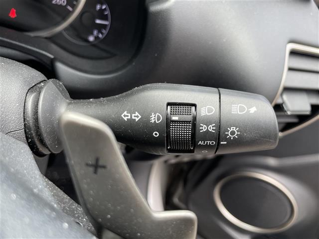 ＮＸ ＮＸ３００ｈ　バージョンＬ　純正ナビ　バックカメラ　サイドカメラ　前方ドライブレコーダー　パワーシート　シートヒーター　シートクーラー　ステアリングヒーター　本革シート　レーダークルーズコントロール　レーンキープアシスト（16枚目）