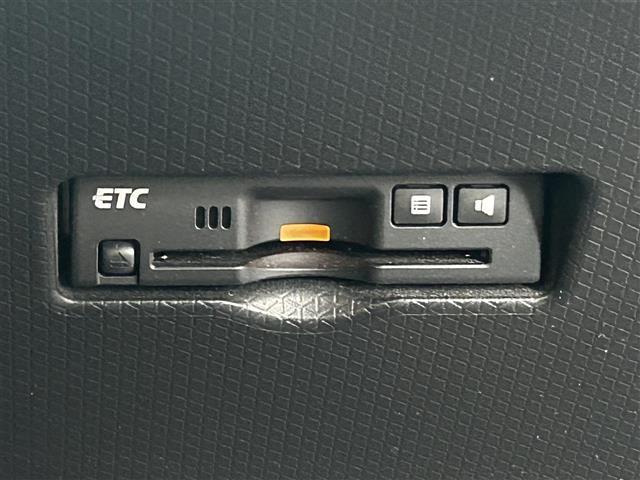 タント カスタムＲＳ　禁煙車／純正９インチナビ／フルセグテレビ／全方位カメラ／スマートアシスト／両側パワースライドドア／アイドリングストップ／ＬＥＤヘッドライト／オートライト／ハーフレザーシート／Ｄ／Ｎ席シートヒーター（5枚目）