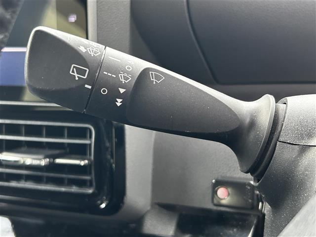 タント カスタムＲＳ　禁煙車／純正９インチナビ／フルセグテレビ／全方位カメラ／スマートアシスト／両側パワースライドドア／アイドリングストップ／ＬＥＤヘッドライト／オートライト／ハーフレザーシート／Ｄ／Ｎ席シートヒーター（13枚目）