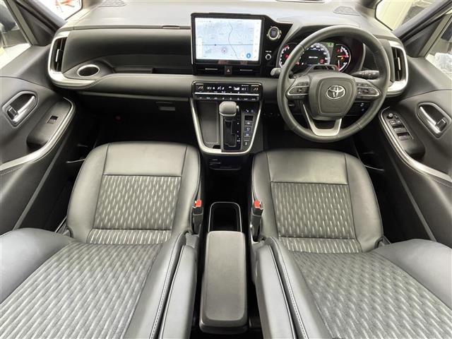ノア S-Z 禁煙車/純正10.5型ナビ/快適利便パッケージHigh/デジタルインナーミラー/パノラミックビューモニター/トヨタチームメイトアドバンストパーク/衝突被害軽減ブレーキ/レーダークルーズコントロール(2枚目)