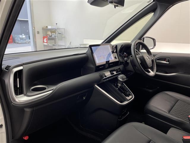 ノア S-Z 禁煙車/純正10.5型ナビ/快適利便パッケージHigh/デジタルインナーミラー/パノラミックビューモニター/トヨタチームメイトアドバンストパーク/衝突被害軽減ブレーキ/レーダークルーズコントロール(21枚目)