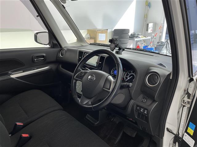 デイズルークス ハイウェイスター　Ｘ　Ｇパッケージ　禁煙車／純正ナビ／アラウンドビューモニター／ＥＴＣ／両側パワースライドドア／オートライト／スマートキー／（18枚目）