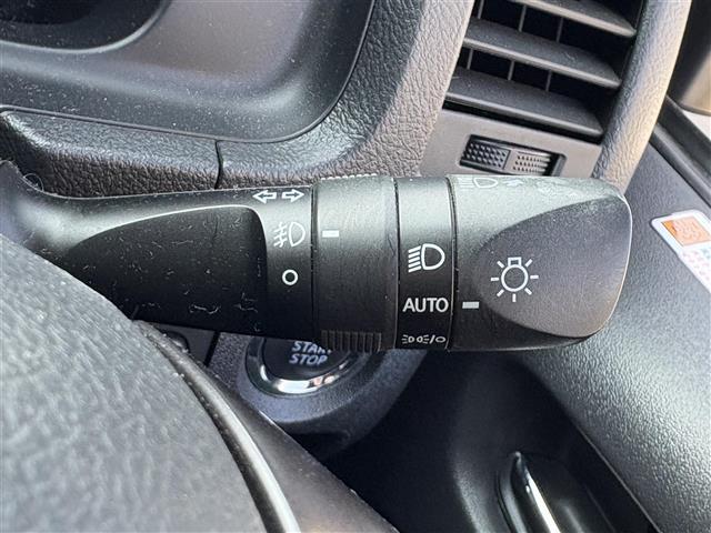 ハイエースバン スーパーGL ダーク プライムII 禁煙車/両側パワースライドドア/ベットキッド/純正SDナビ・フルセグ/全方位カメラ/ウッドコンビステアリング/ステアスイッチ/LEDヘッドライト/ハーフレザーシート/ドラレコ(14枚目)