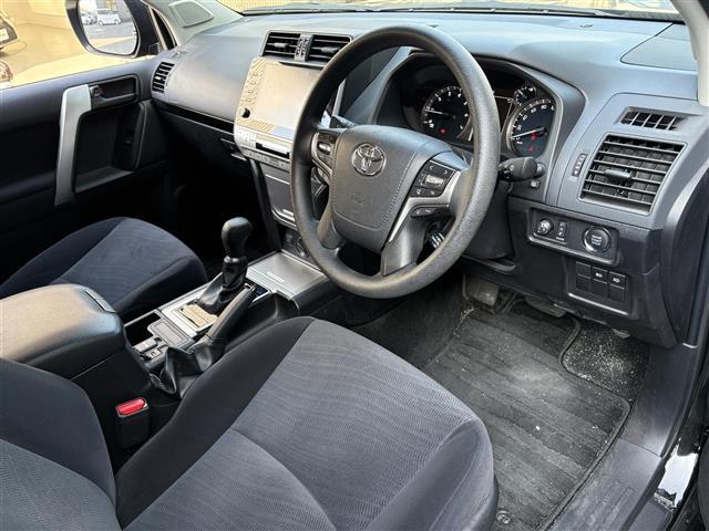 ランドクルーザープラド TX 純正9インチナビ/サンルーフ/全方位カメラ/純正17インチアルミホイール/前後ソナー/トランスファー/センターデフロック/ビルトインETC/オートライト/オートハイビーム/LEDヘッドライト(15枚目)