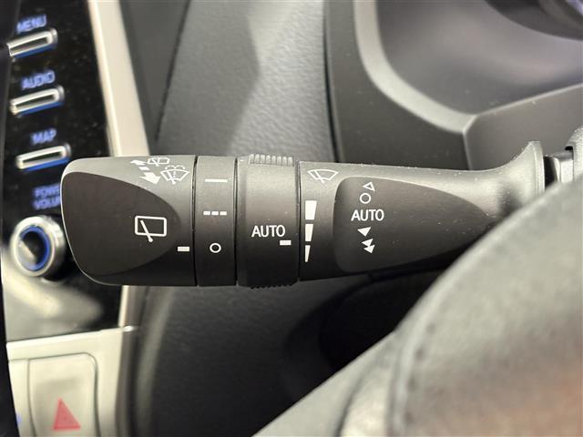 ランドクルーザープラド TX Lパッケージ マットブラックエディション 禁煙車/純正9インチナビ/サンルーフ/全方位カメラ/クリアランスソナー/ETC2.0/追従クルーズコントロール/ブラインドスポットモニター/電動格納サードシート/本革シート/シートヒーター/LED(14枚目)