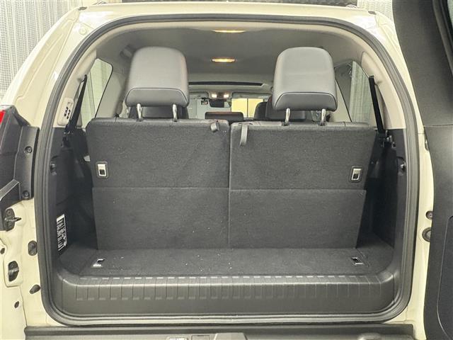 ランドクルーザープラド TX Lパッケージ マットブラックエディション 禁煙車/純正9インチナビ/サンルーフ/全方位カメラ/クリアランスソナー/ETC2.0/追従クルーズコントロール/ブラインドスポットモニター/電動格納サードシート/本革シート/シートヒーター/LED(27枚目)