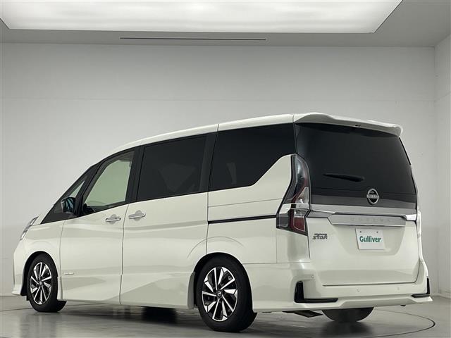 セレナ ハイウェイスター　Ｖ　純正１０型ナビ／プロパイロット／ローダウン／アラウンドビューモニター／両側パワースライドドア／ブラインドスポットモニター／純正デジタルインナーミラー／クリアランスソナー／純正１０フリップダウンモニター（30枚目）