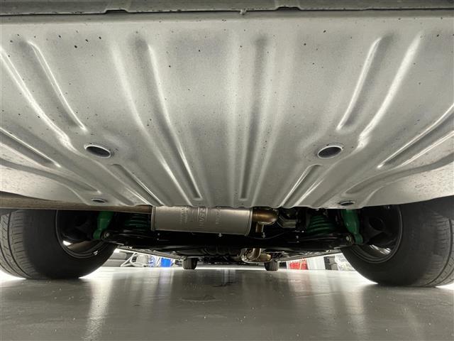 セレナ ハイウェイスター　Ｖ　純正１０型ナビ／プロパイロット／ローダウン／アラウンドビューモニター／両側パワースライドドア／ブラインドスポットモニター／純正デジタルインナーミラー／クリアランスソナー／純正１０フリップダウンモニター（36枚目）