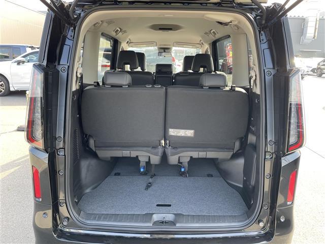 セレナ ｅ－パワー　ハイウェイスターＶ　登録済未使用車／１２．３インチＮｉｓｓａｎコネクトナビ／アラウンドビューモニター／スマートルームミラー／ドラレコ／ＥＴＣ２．０／プロパイロット／ワイヤレス充電／両側パワースライドドア／ＬＥＤライト（28枚目）