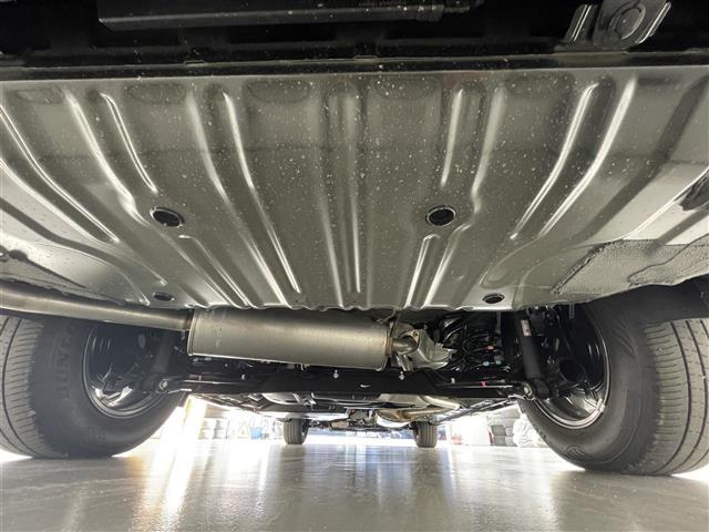 セレナ ｅ－パワー　ハイウェイスターＶ　登録済未使用車／１２．３インチＮｉｓｓａｎコネクトナビ／アラウンドビューモニター／スマートルームミラー／ドラレコ／ＥＴＣ２．０／プロパイロット／ワイヤレス充電／両側パワースライドドア／ＬＥＤライト（40枚目）